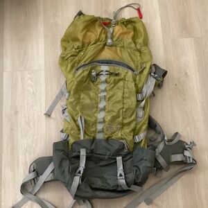 Mountain Hardwear Backpacking Backpack